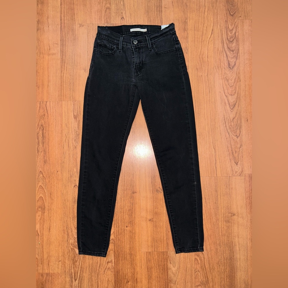 Levi's Women's 710 Super Skinny Jeans size 25